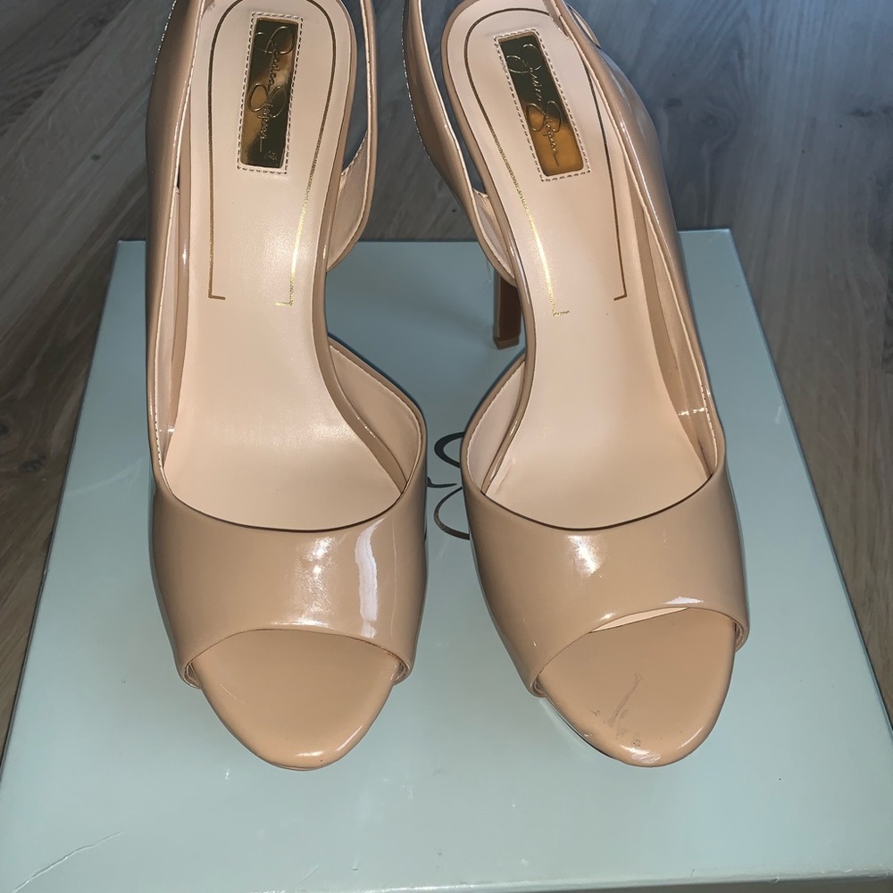 Jessica Simpson sabellas size 8.5